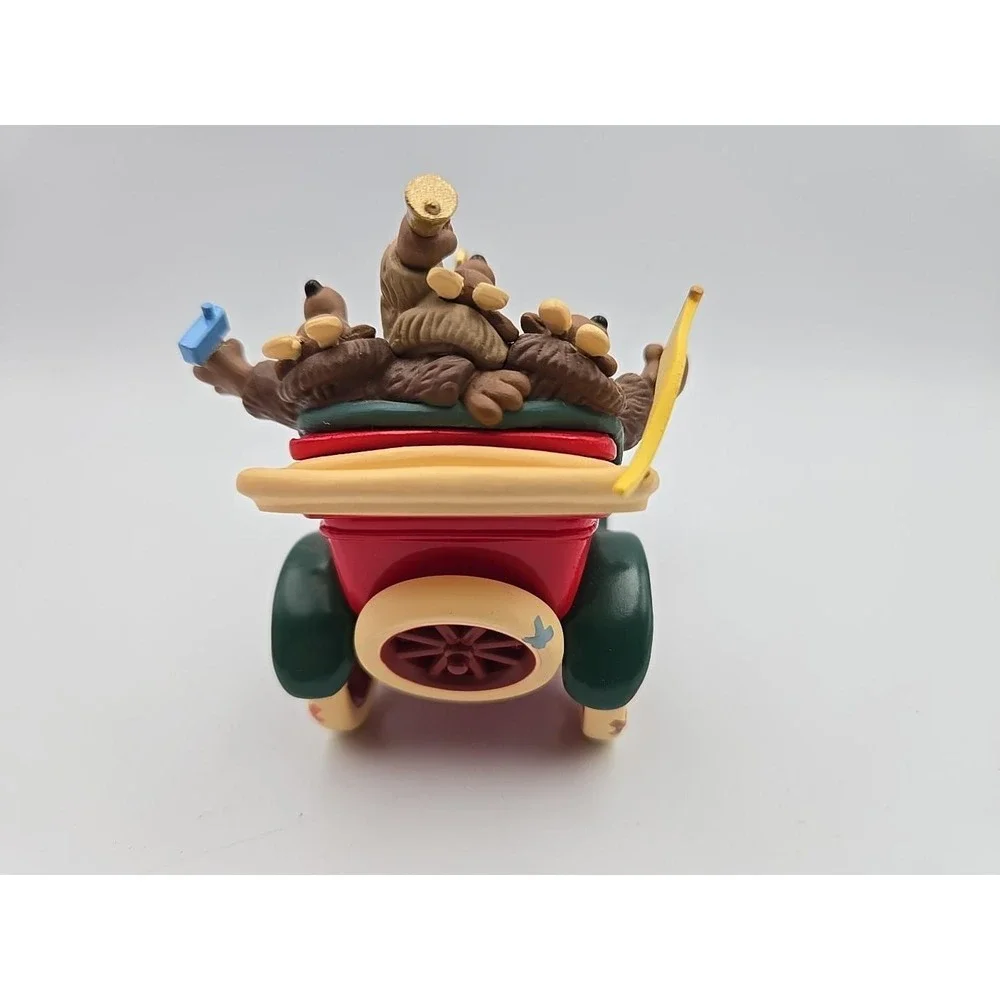 Vintage 1999 Hallmark Keepsake Ornament Jazzy‎ Jalopy Santa Claus & Reindeers